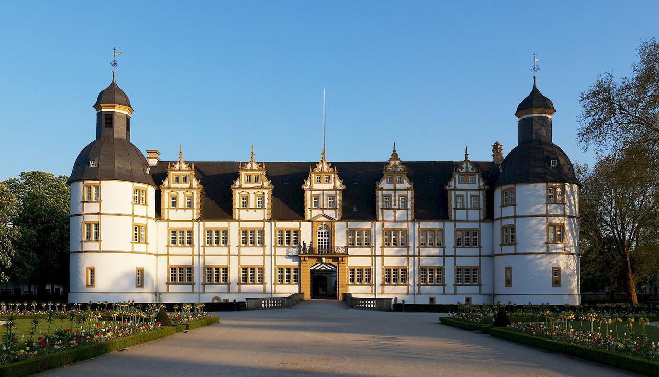Hotel Am Schloss بادربورن المظهر الخارجي الصورة